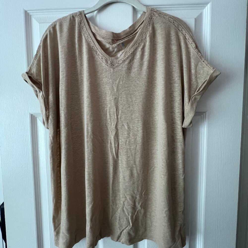Croft & Barrow tan short sleeve shirt